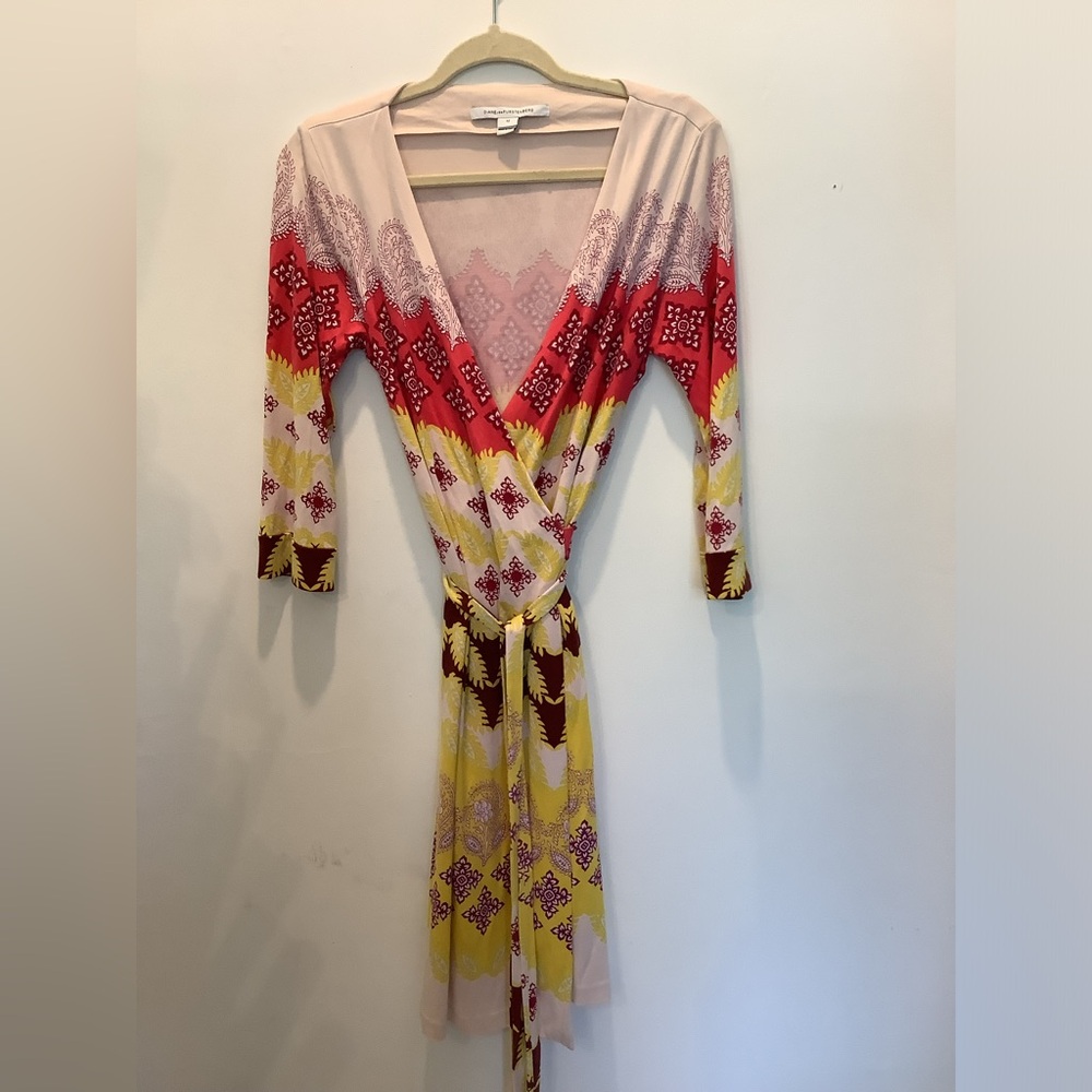 Diane Von Furstenberg wrap dress ICONIC Sz 12